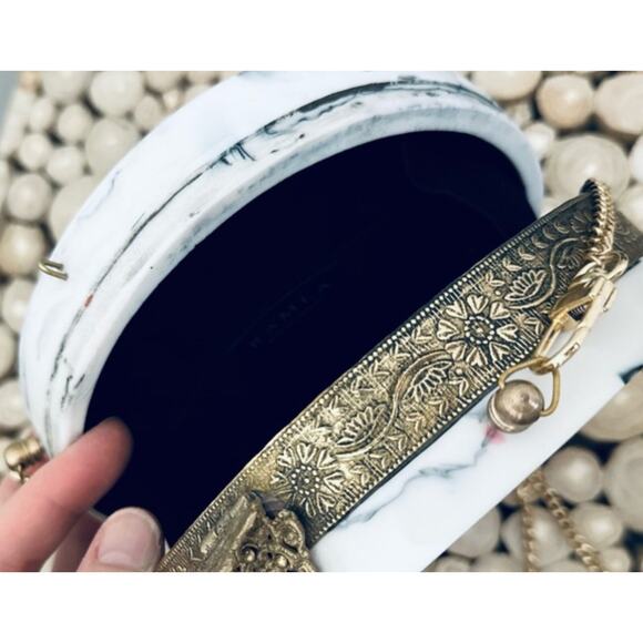 RAMLA INFINITY WHITE MARBLE CONVERTIBLE CLUTCH CROSSBODY BAG $250 - Picture 4 of 11